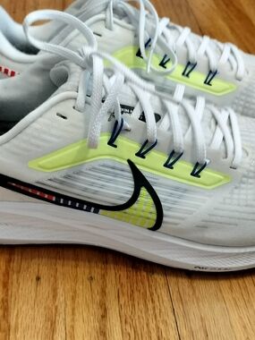 Nike Air Zoom Men's Pegasus 39 Premium 'White Volt' Running Shoes. Size 12